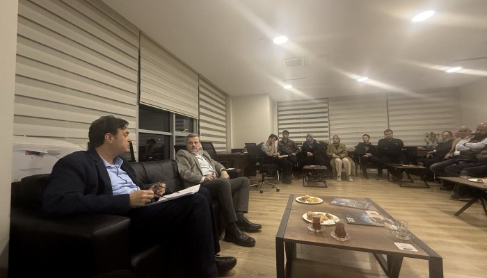Türkiye'de Felsefe ve Sosyal Bilimlerin Kurumsallaşması Bağlamında Erol Güngör